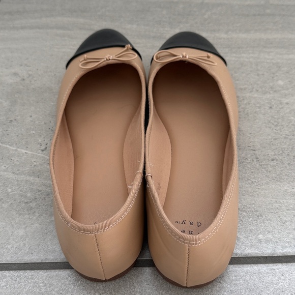 A New Day Black and Tan Cap Toe Flats - Picture 2 of 4